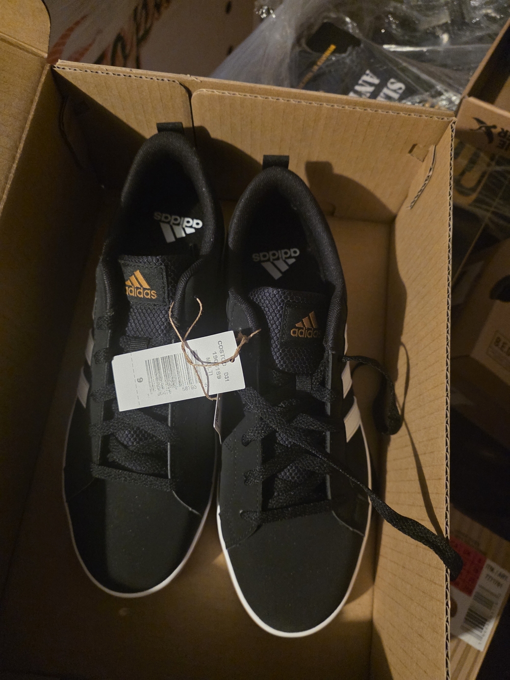 Adidas Men’s Black Casual Lace-Up Sneakers